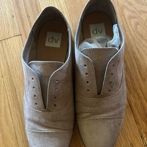 DV by Dolce Vita Women’s Tan  Suede Shoes
